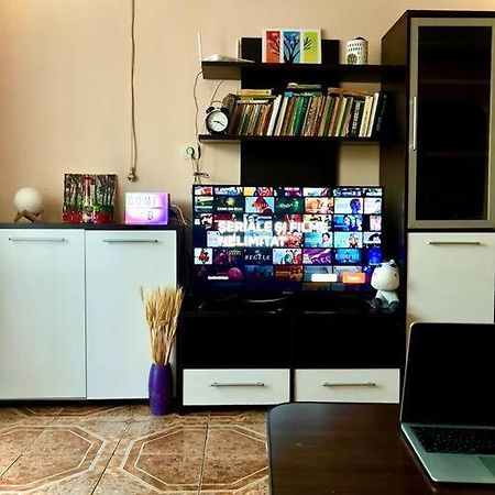 Ap 2 Cam Confortabile - Ab House Iasi Eksteriør billede